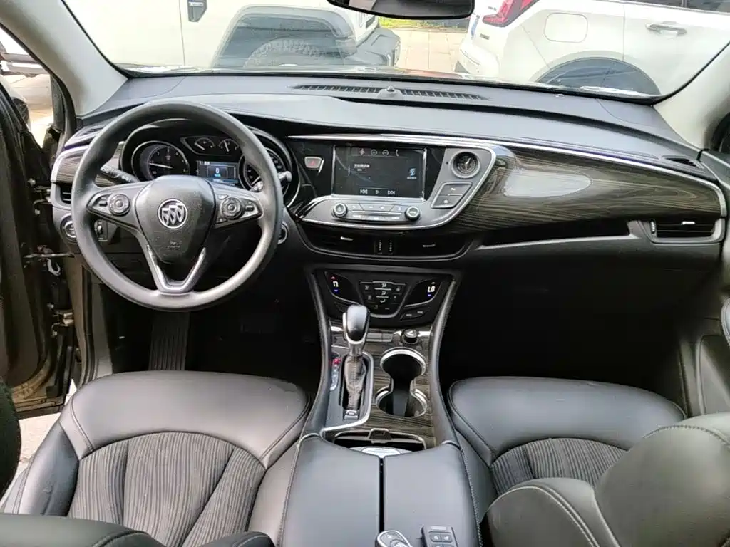 Buick Envision Plus — миниатюра 10