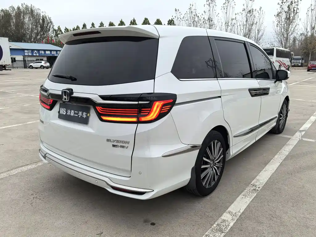 Honda Elysion — миниатюра 6