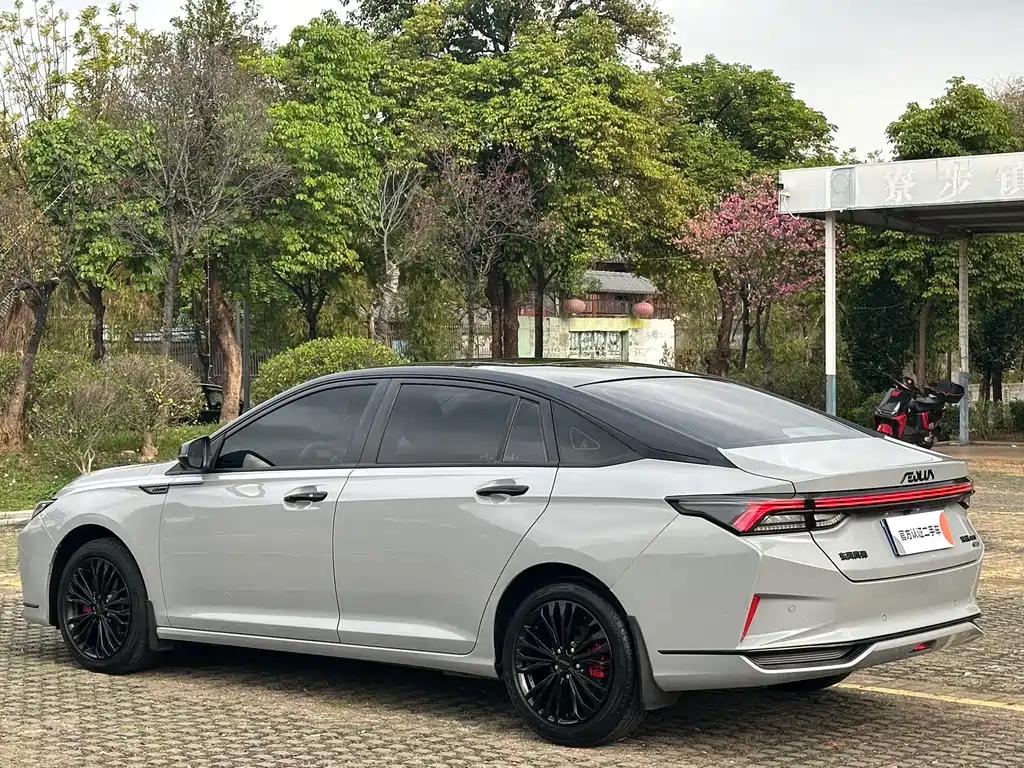 Dongfeng Aeolus Yixuan Max MAX 2023 1.5T
