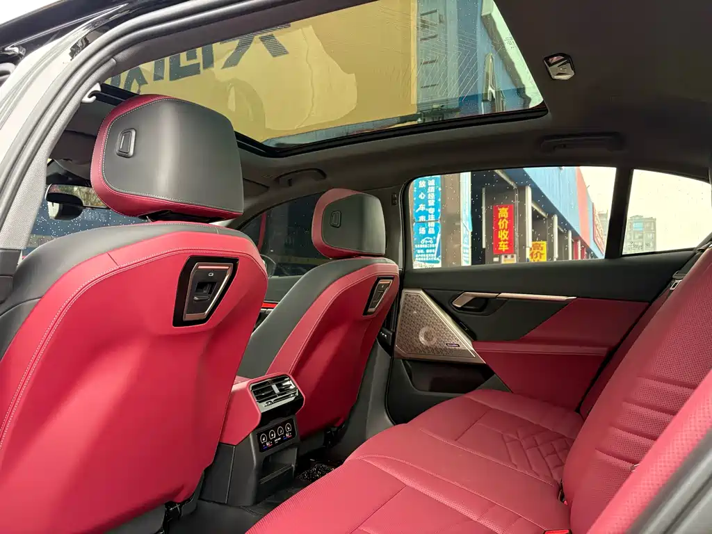 BMW 5 Series — миниатюра 14