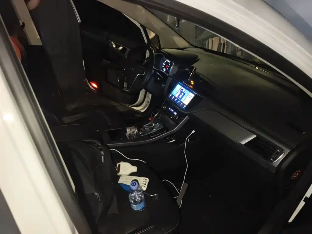 Geely Emgrand GS — миниатюра 19