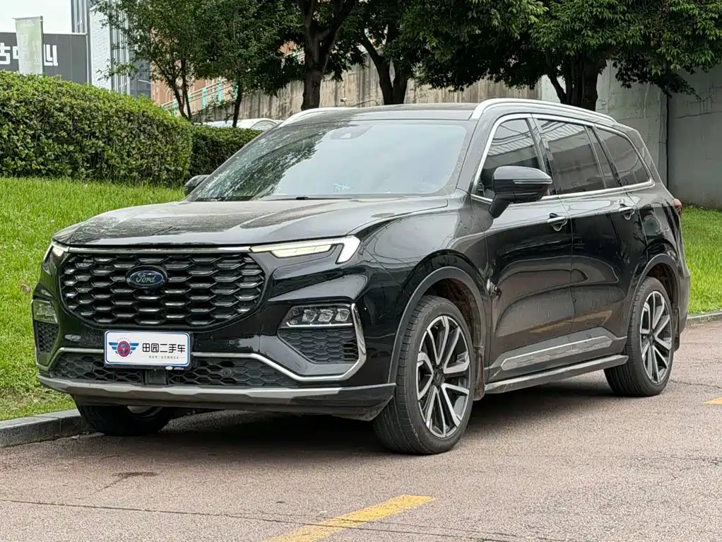Ford Equator 2023 EcoBoost 225 PLUS 7 мест（2/2/3）