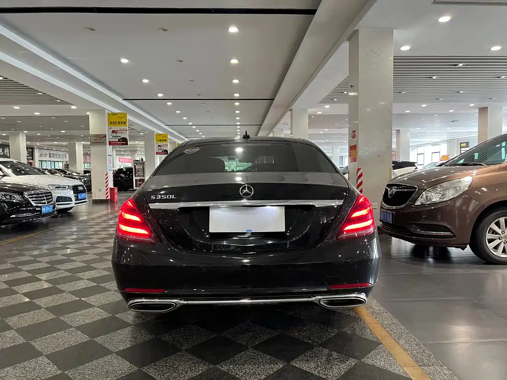 Mercedes-Benz S-Class — миниатюра 7