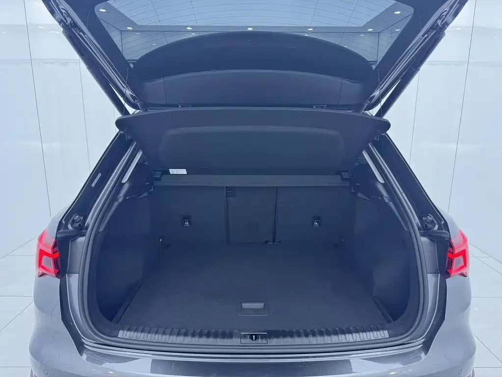 Audi Q3 — миниатюра 13