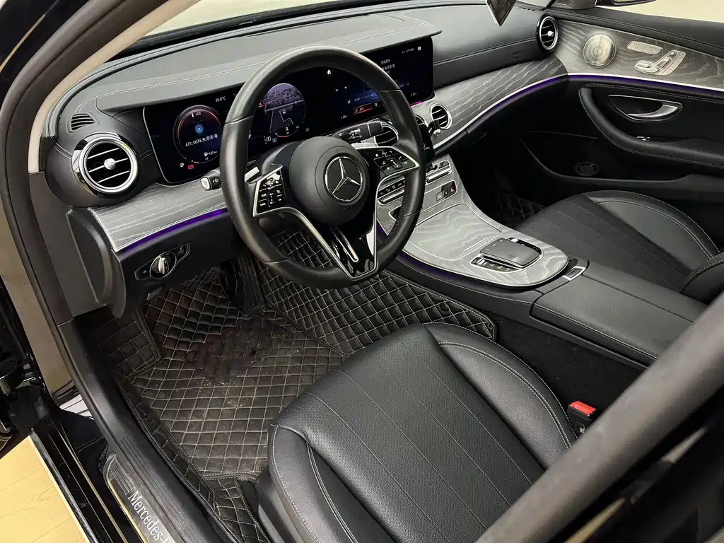 Mercedes-Benz E-Class — миниатюра 8