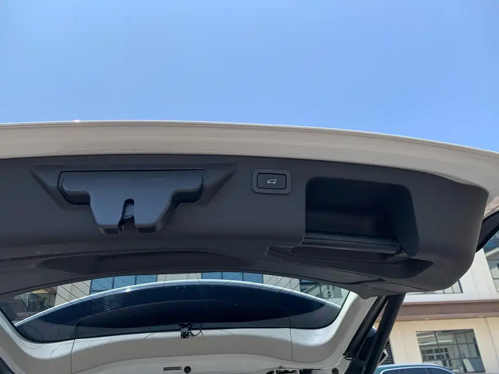 Land Rover Discovery Sport — миниатюра 8