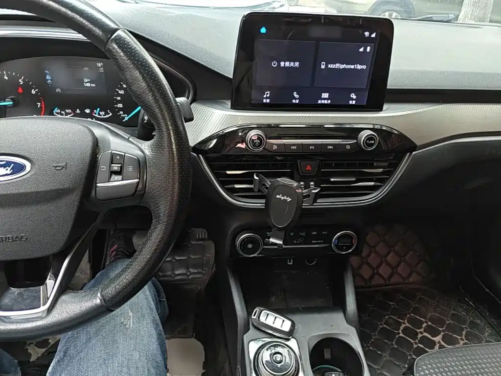 Ford Focus — миниатюра 10