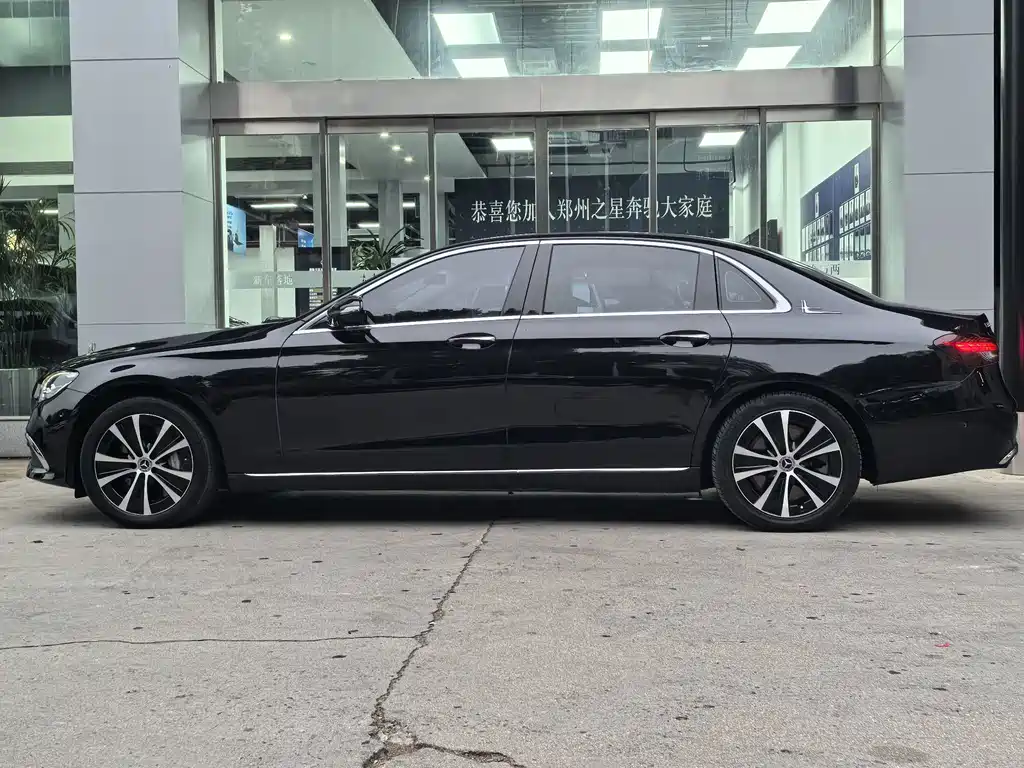 Mercedes-Benz E-Class New Energy — миниатюра 2