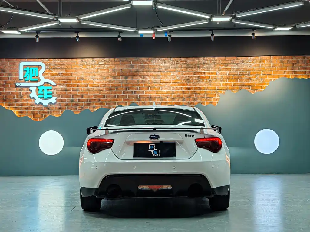 SUBARU BRZ