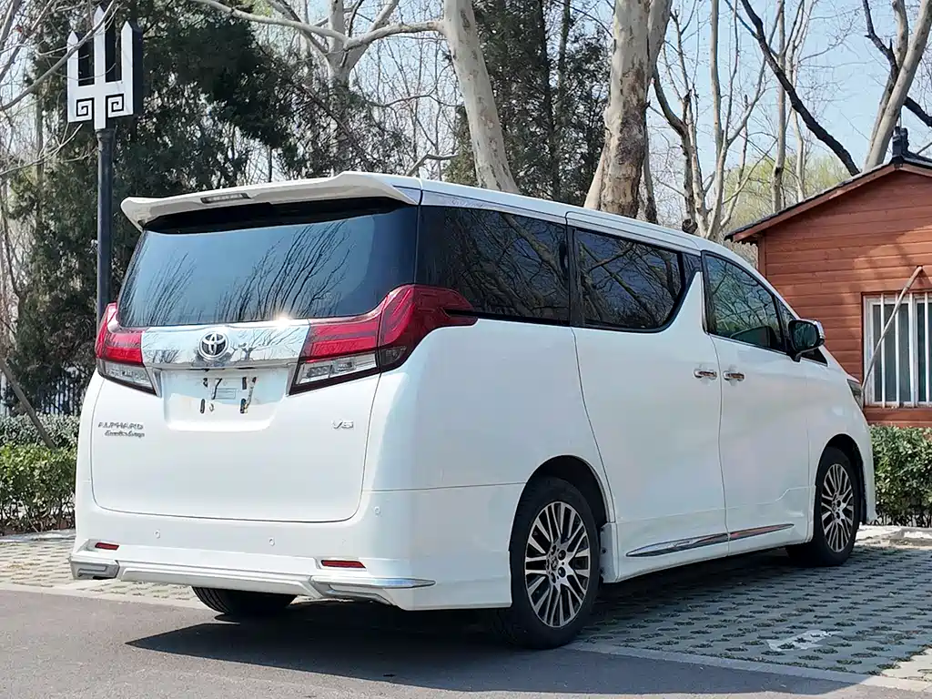 TOYOTA ELFA
