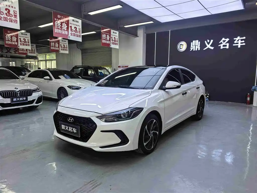 Hyundai Elantra 2020