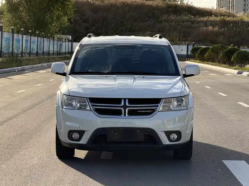 Dodge Journey — миниатюра 2