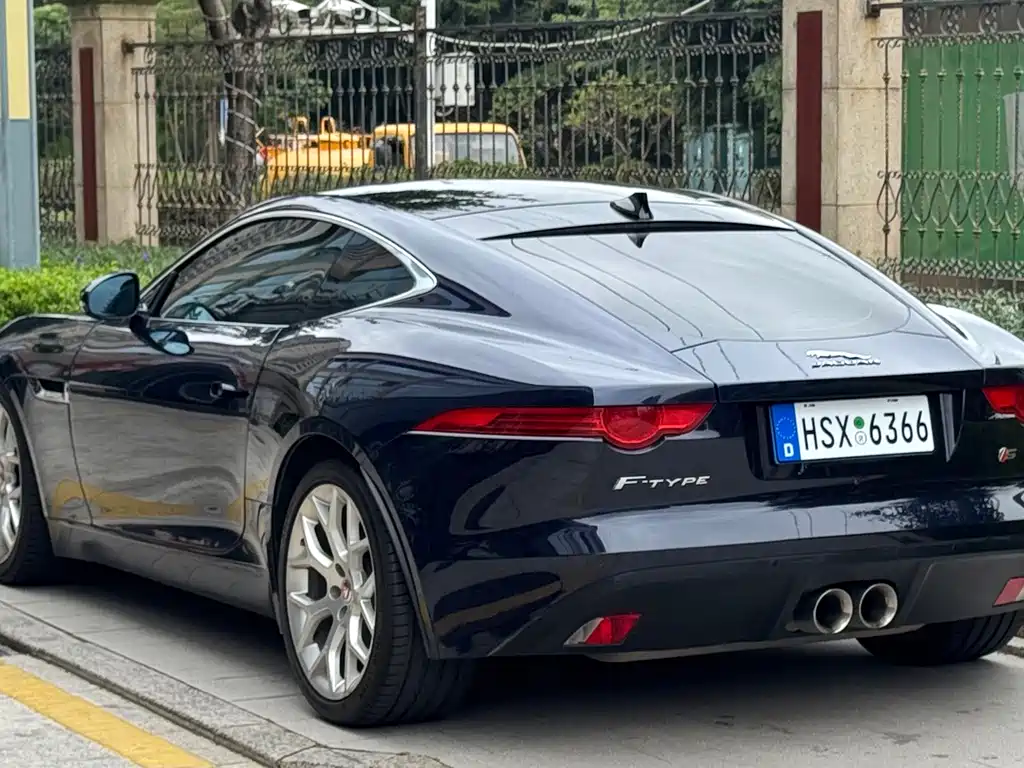 Jaguar F-TYPE — миниатюра 6