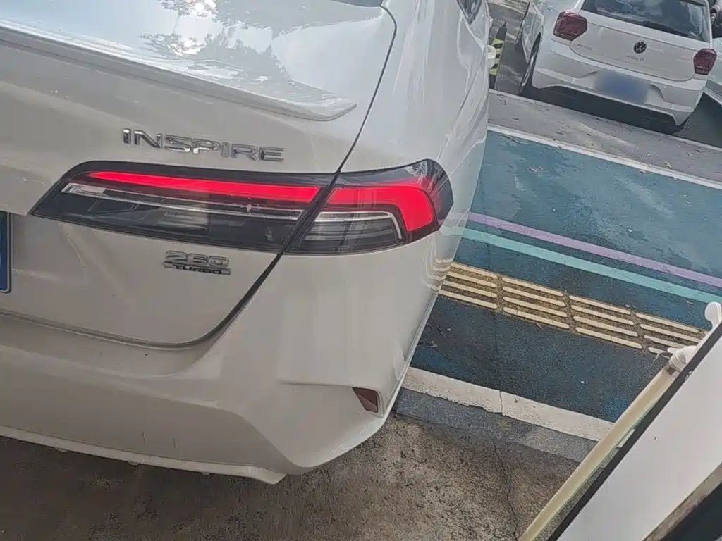 Honda Inspire — миниатюра 8