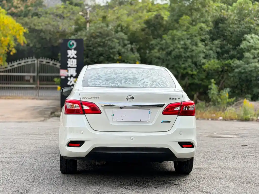Nissan Sylphy — миниатюра 5