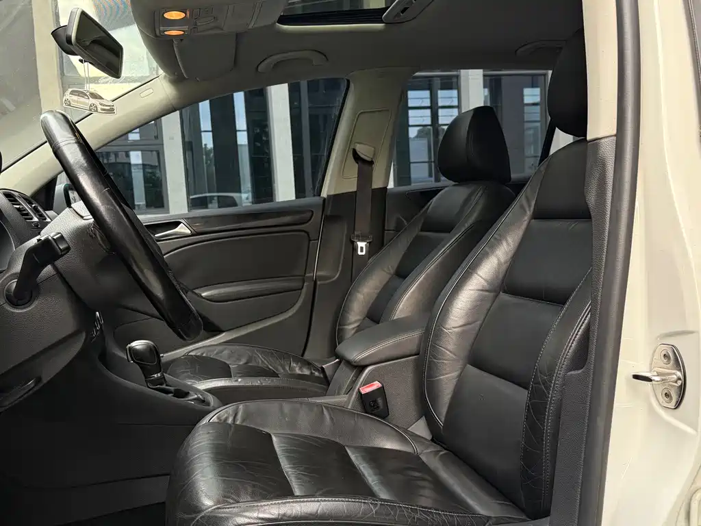 Volkswagen Golf — миниатюра 6