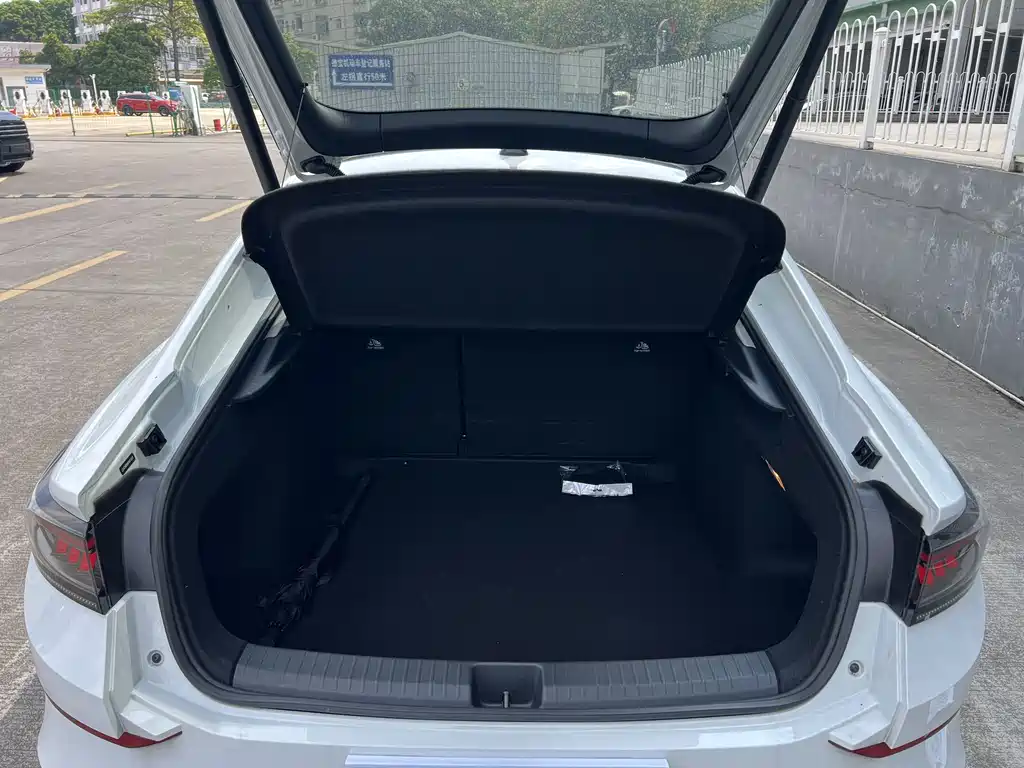 Volkswagen Lamando — миниатюра 12