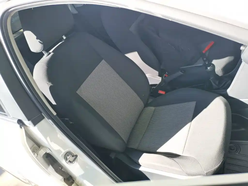 Volkswagen Polo — миниатюра 25