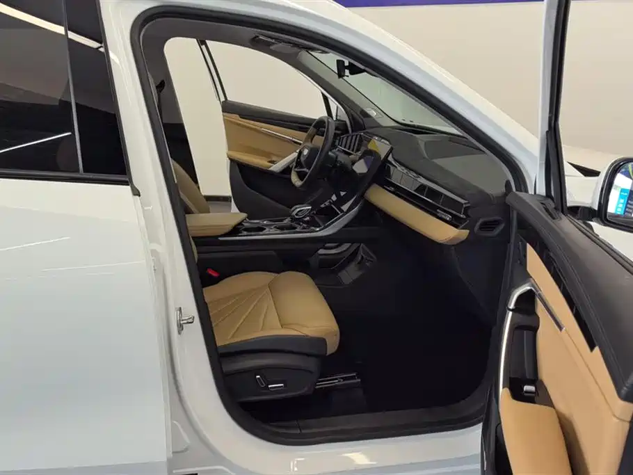 GEELY AUTOMOBILE BOYUE L