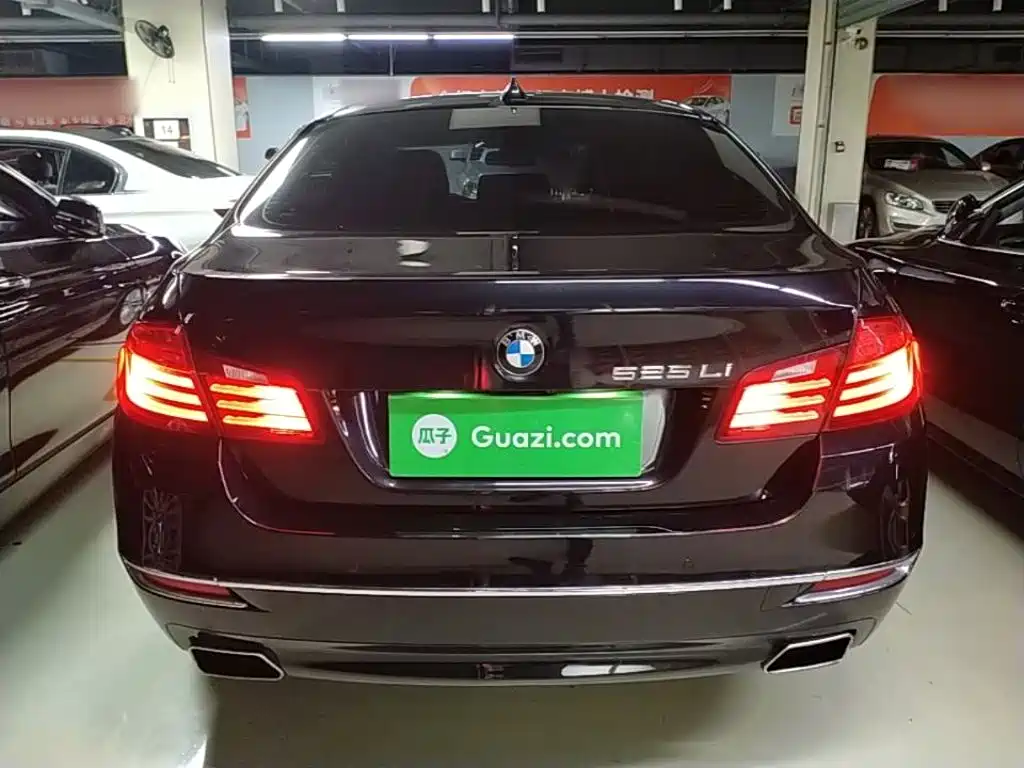 BMW 5 Series — миниатюра 6