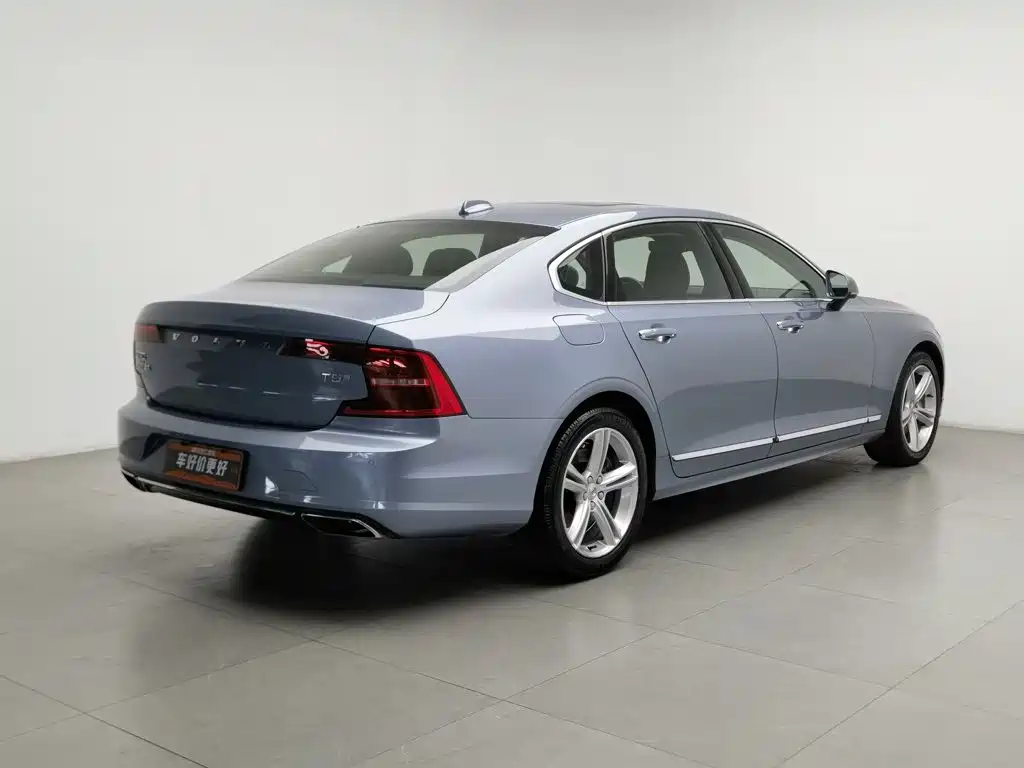 Volvo S90 — миниатюра 2