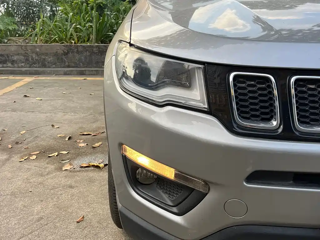 Jeep Compass — миниатюра 16