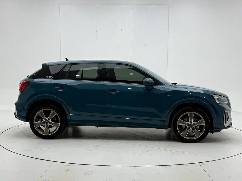 Audi Q2L — миниатюра 7