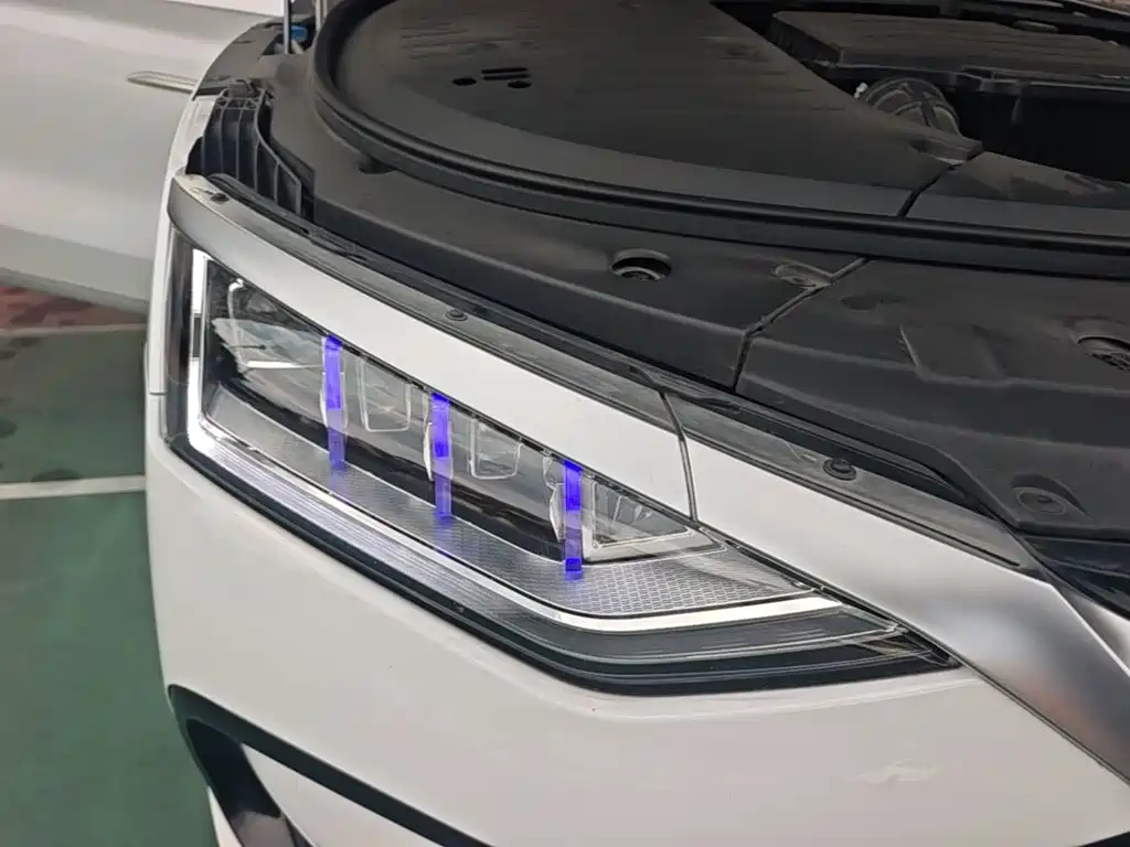 BYD Han — миниатюра 11