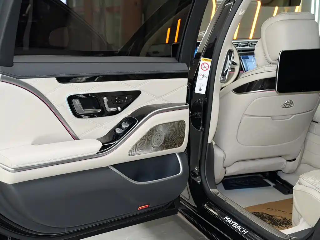 Mercedes-Benz S-Class — миниатюра 13