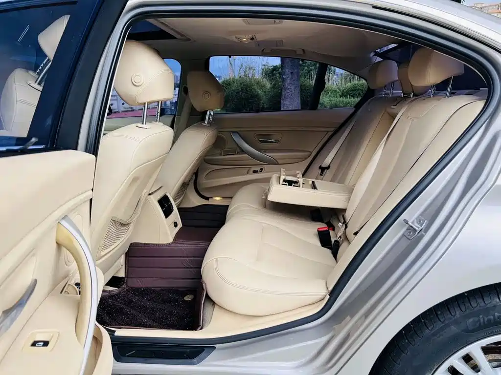 BMW 3 Series — миниатюра 6