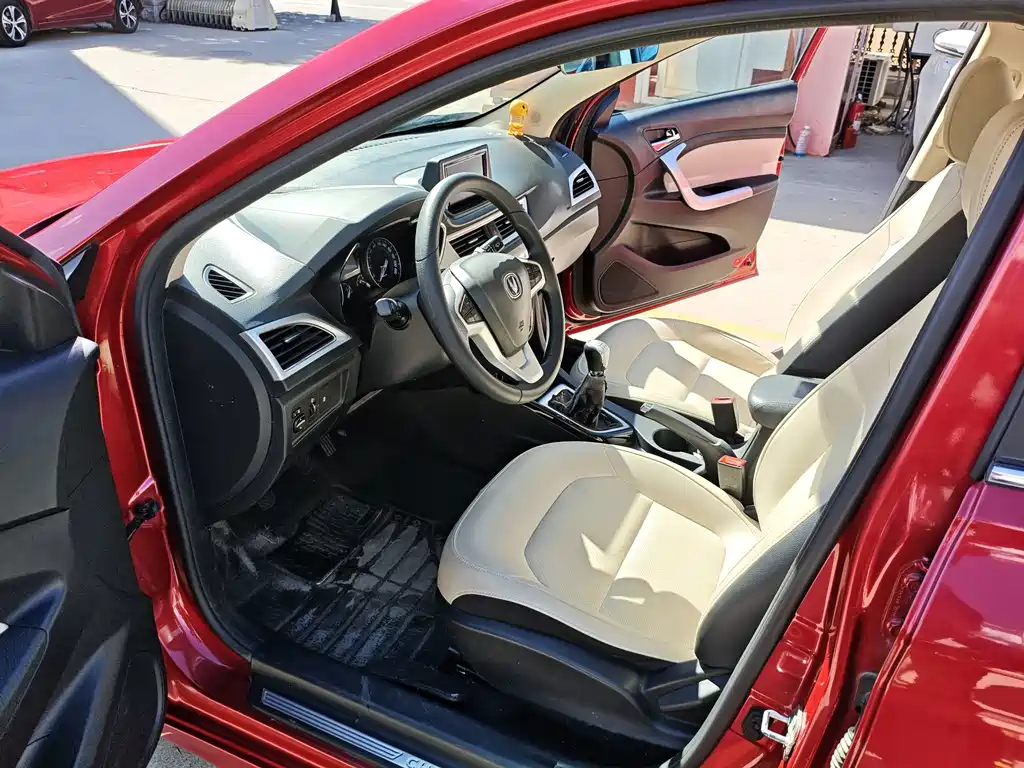 Changan V7 — миниатюра 9