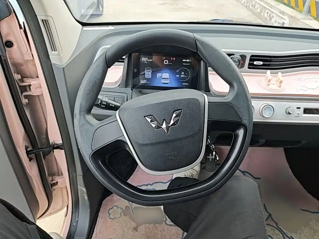 Wuling MINIEV — миниатюра 11