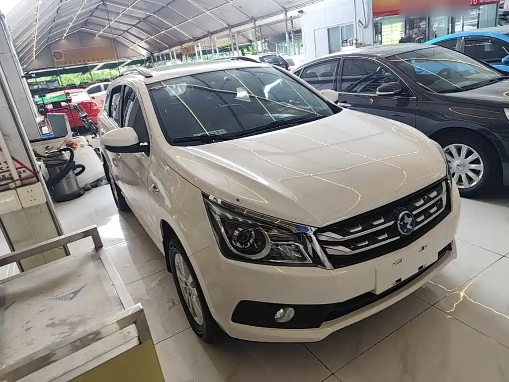 Venucia T70 — миниатюра 4