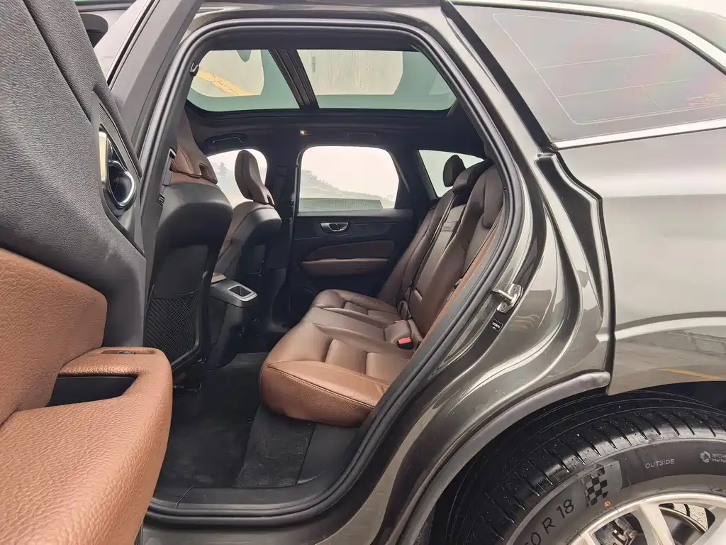 Volvo XC60 — миниатюра 15