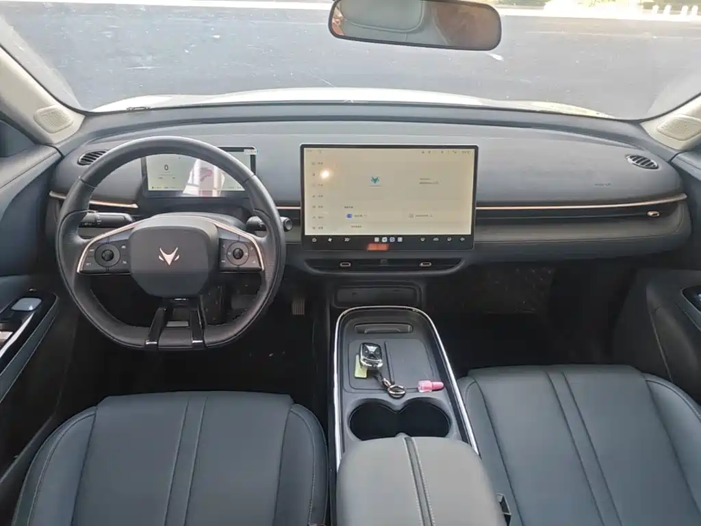 ARCFOX Beta T1 — миниатюра 10