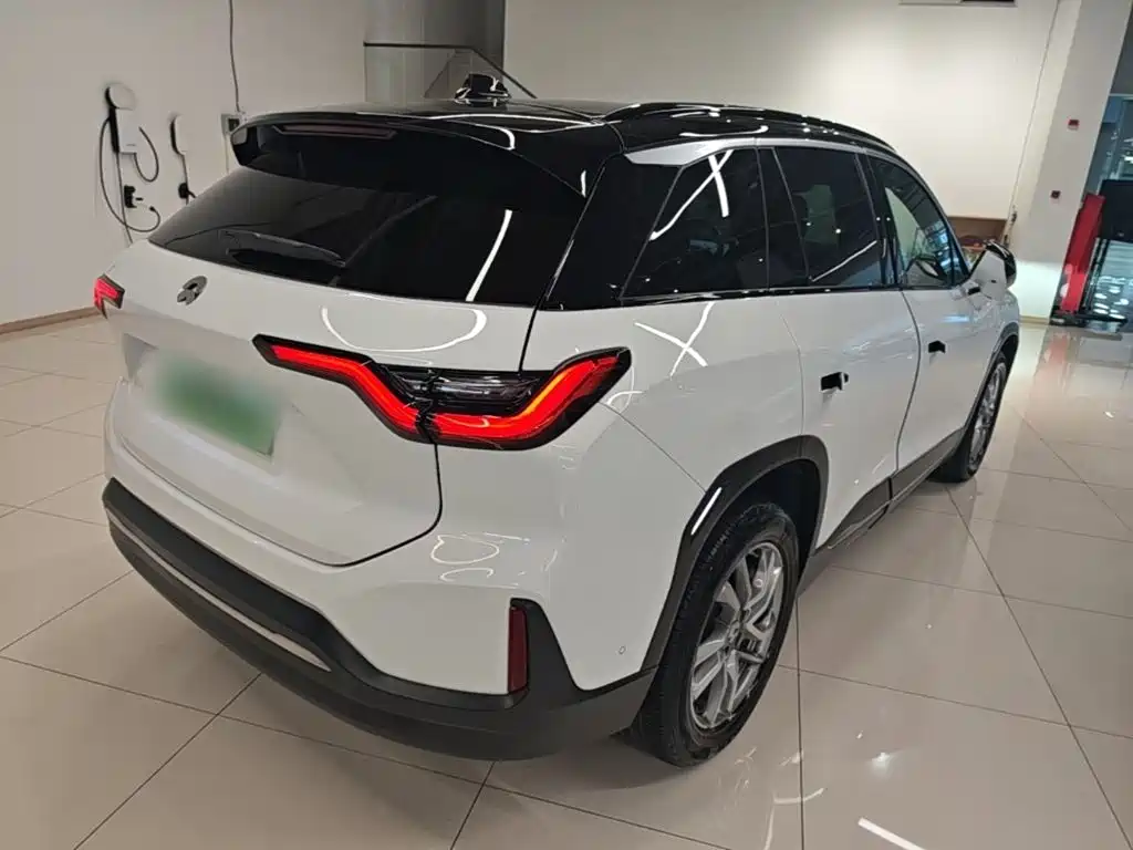 NIO ES6 — миниатюра 7