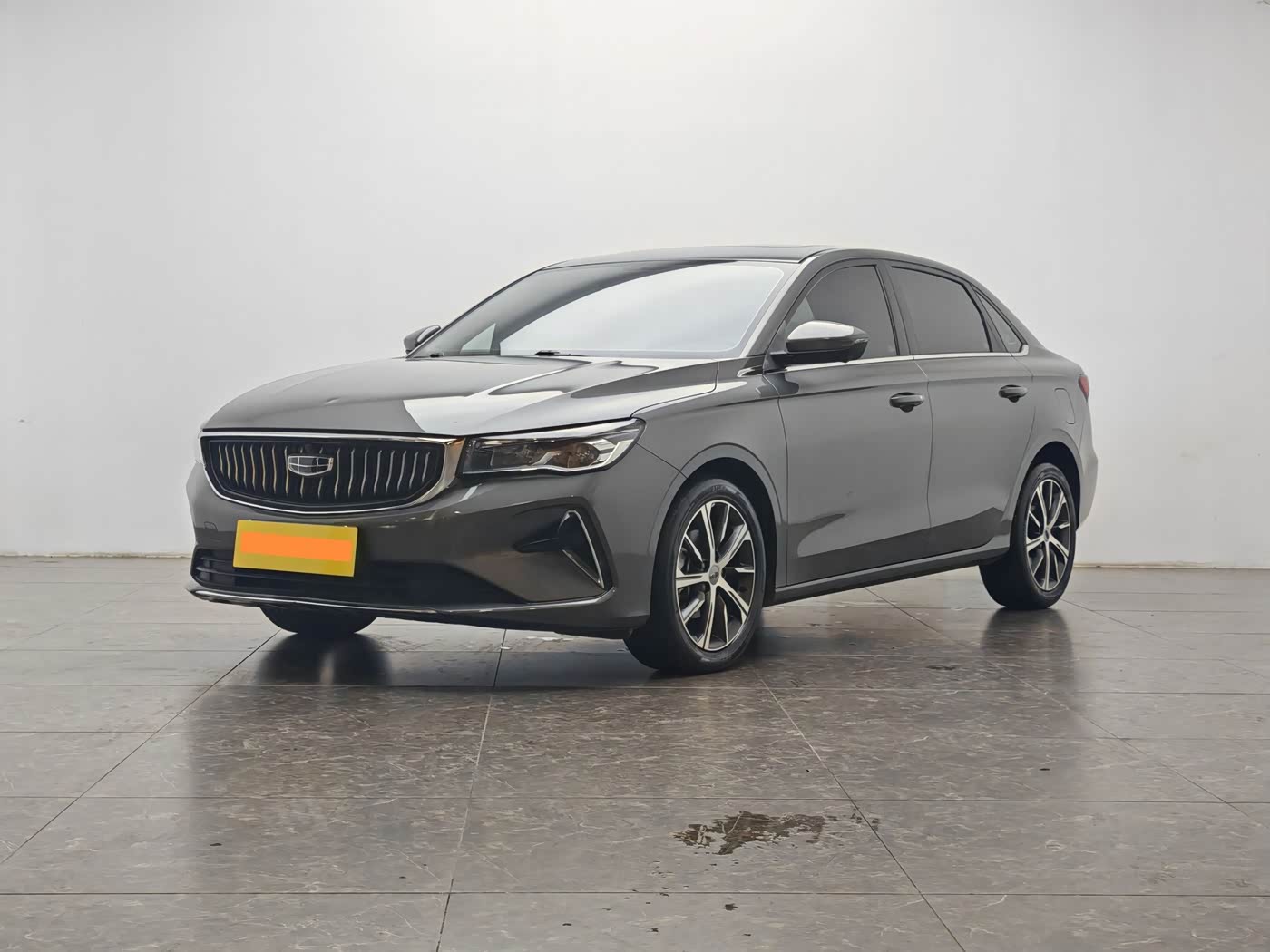 Geely Emgrand 1.5 л 2022 г. Чёрный, пробег 22000 км