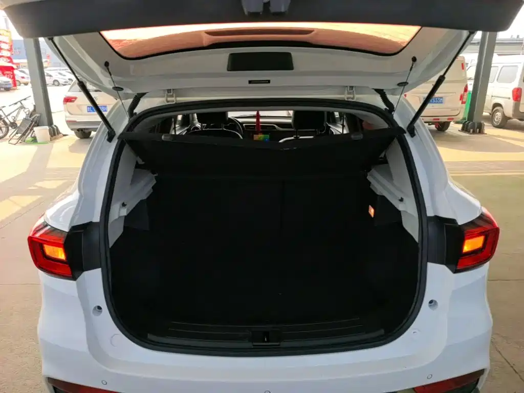 MG ZS — миниатюра 19