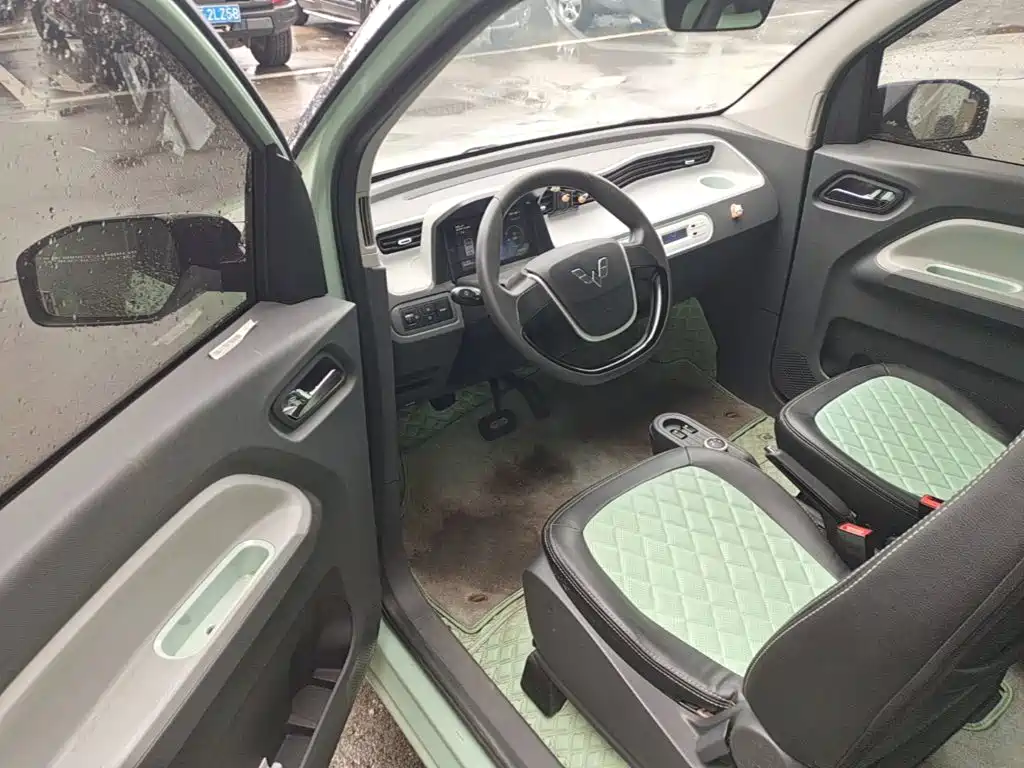 Wuling MINIEV — миниатюра 16