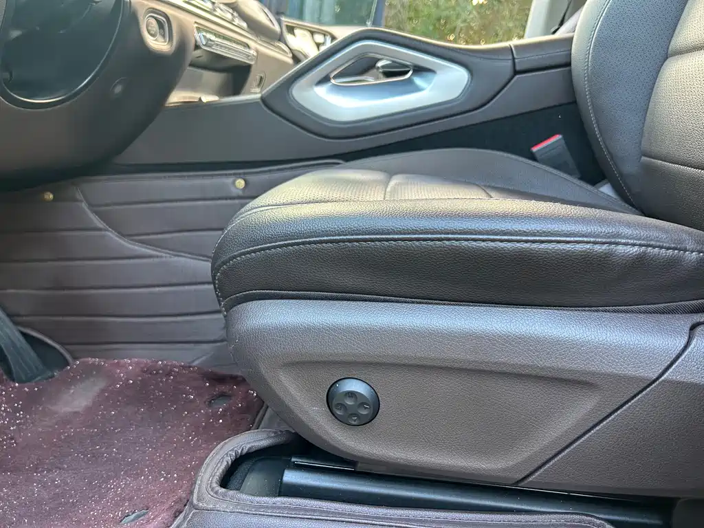 Mercedes-Benz GLE (Import) — миниатюра 4