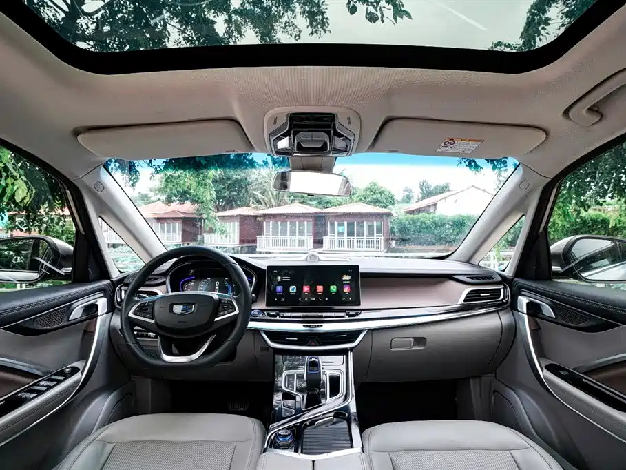 Geely Jia Ji New Energy — миниатюра 9
