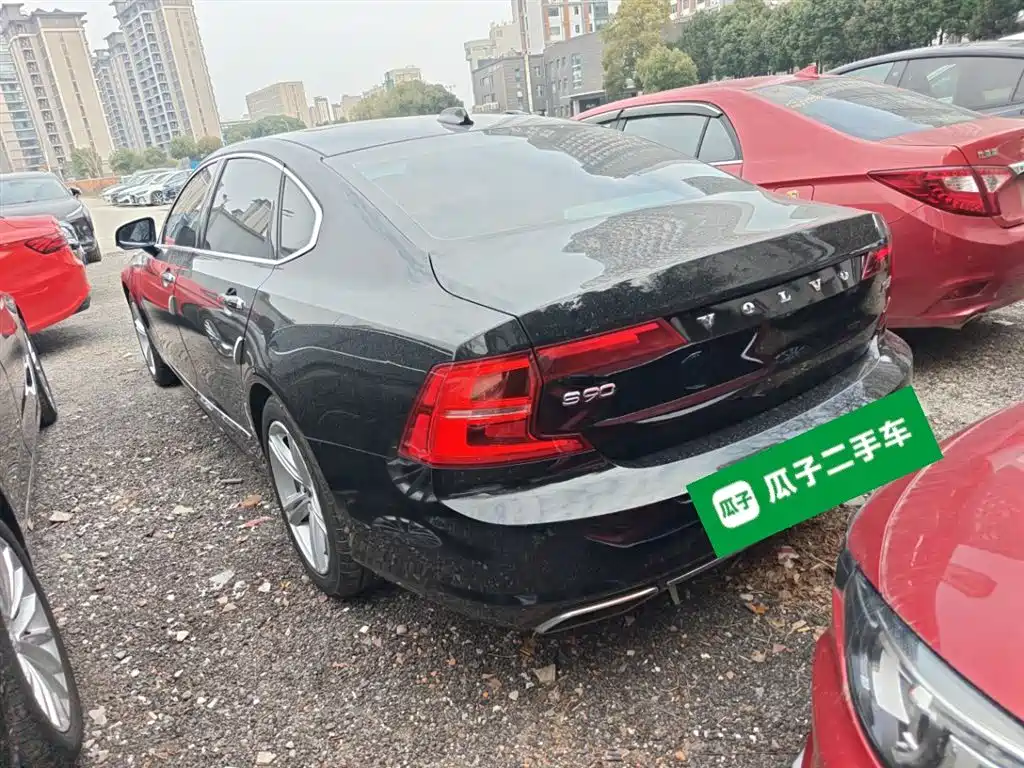 Volvo S90 2019 T5