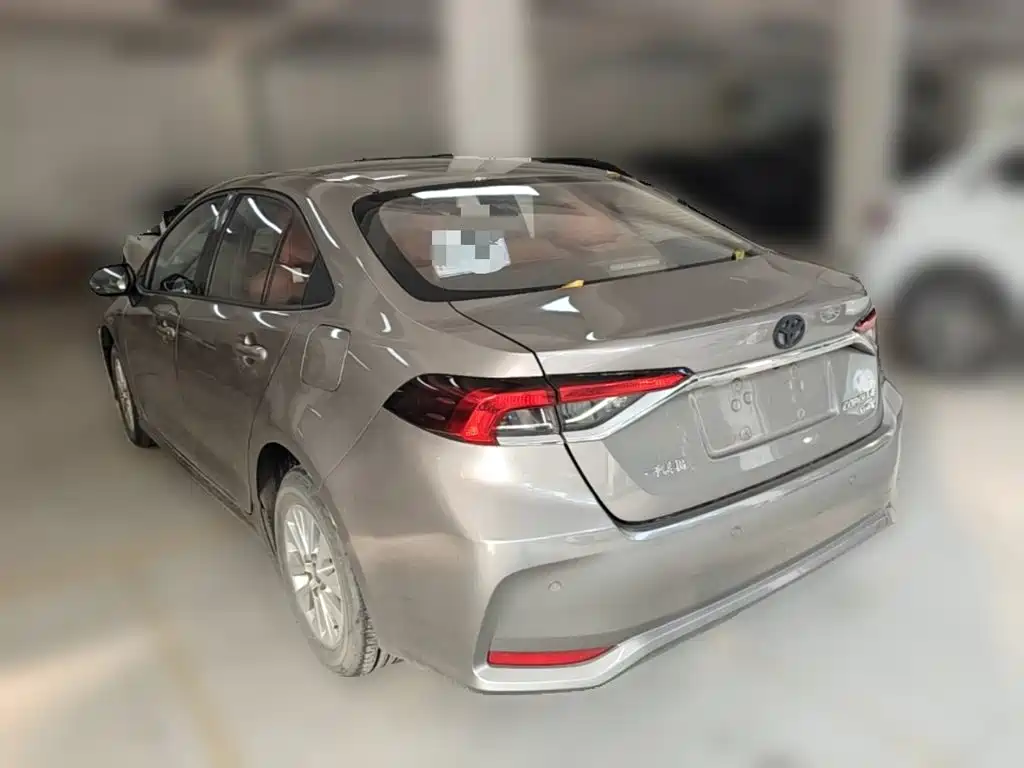 Toyota Corolla — миниатюра 7