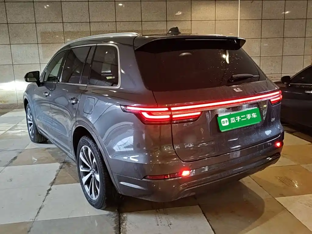 Li Auto ONE 2020 6 мест