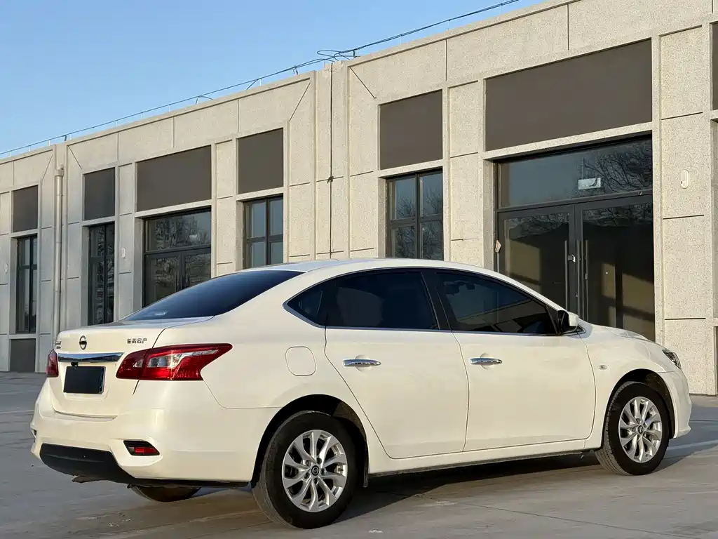 Nissan Sylphy — миниатюра 6