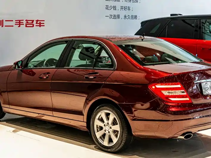 Mercedes-Benz C-Class — миниатюра 3