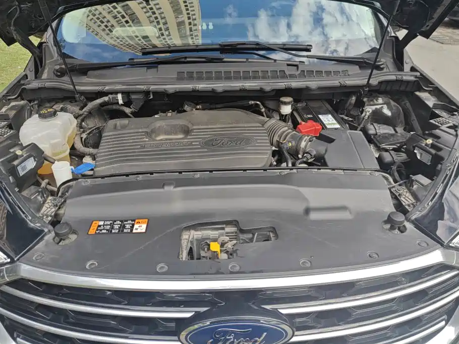 Ford Edge — миниатюра 10