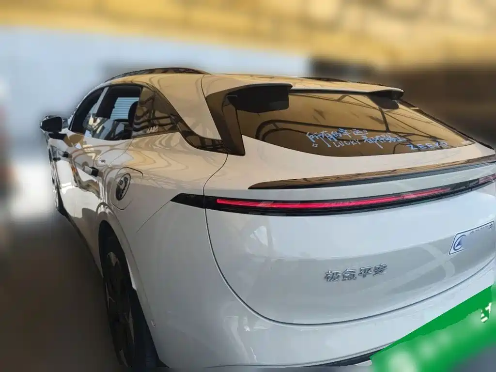 Zeekr 007GT — миниатюра 25