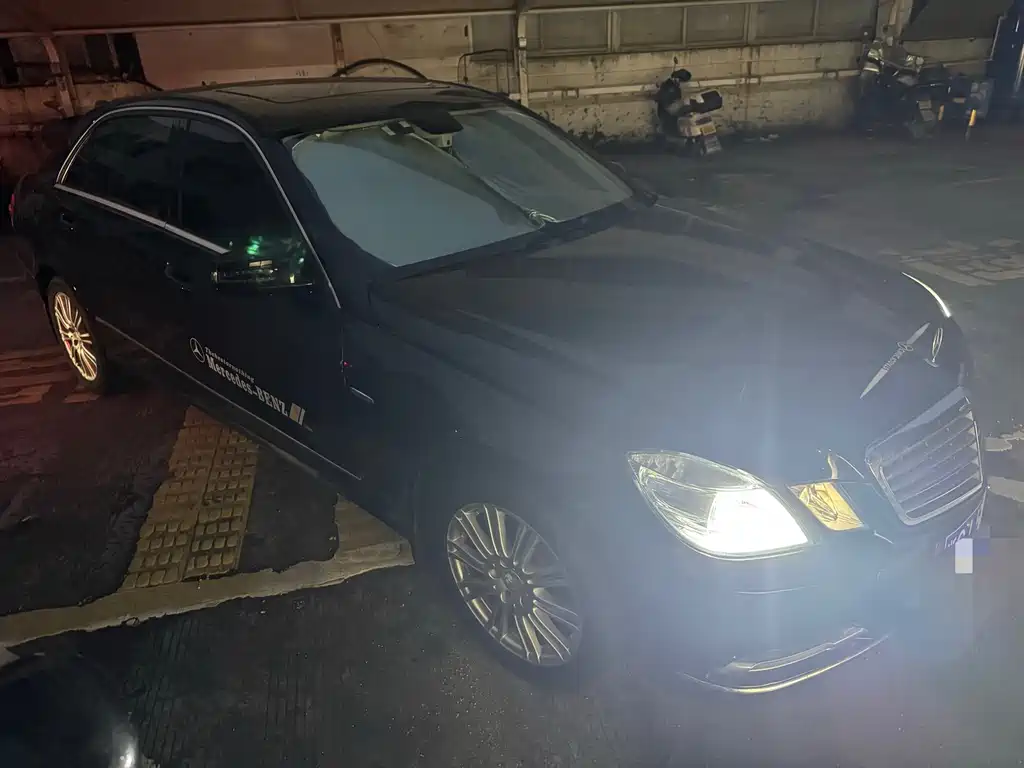 Mercedes-Benz E-Class — миниатюра 5
