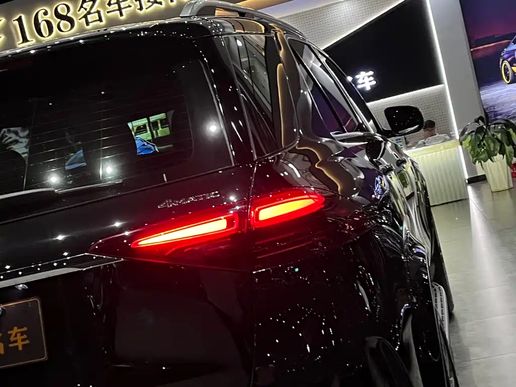 Mercedes-Benz GLE (Import) — миниатюра 9